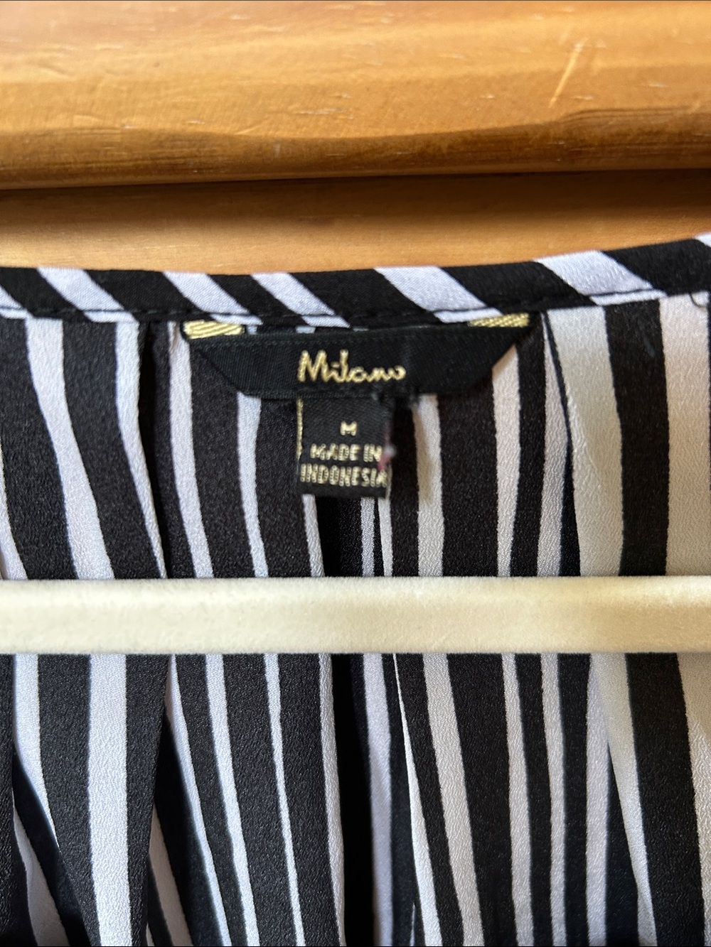 Milano Top Striped Black & White Peasant Blouse 3/4 Sleeves Lightweight - Picture 2 of 8